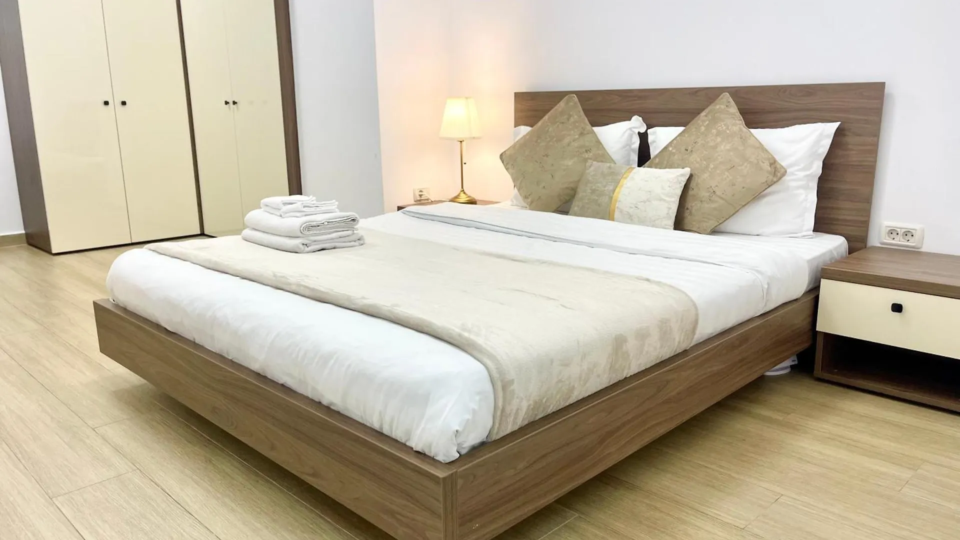 Central Adress Ad26 Bucharest