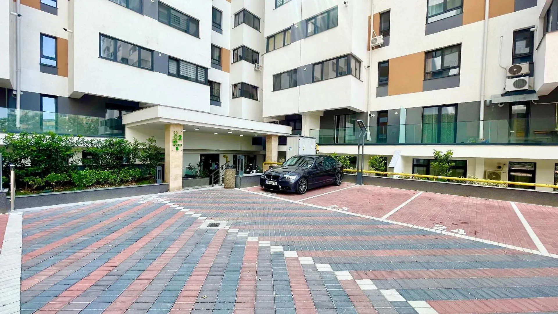 Central Adress Ad26 Bucharest Apartment
